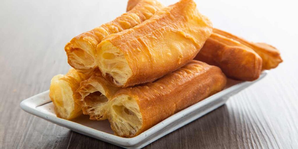 Youtiao, den kinesiske stegte churro